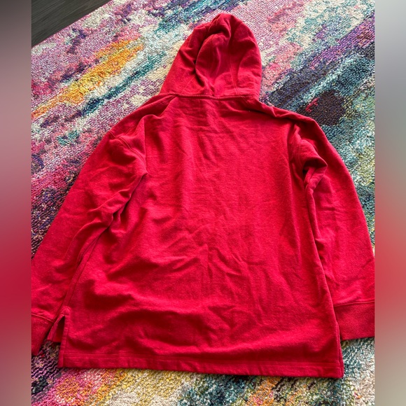 Under Armour Wisconsin Badgers Cold Gear Women’s Hooded Sweatshirt Size Medium - Picture 3 of 4